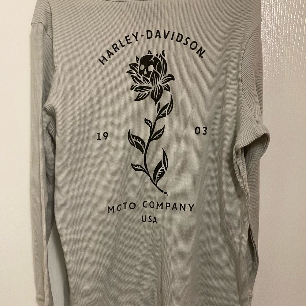 EUC Long Sleeve Harley Davidson Shirt